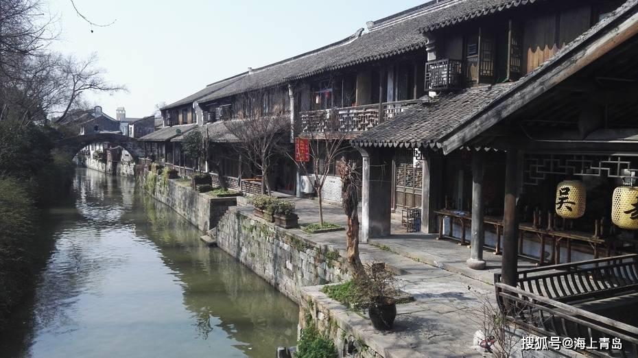 蓝心妍:因失恋“错选”而一举成名,走向巅峰!